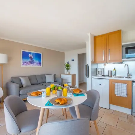 Apartment Marines C55